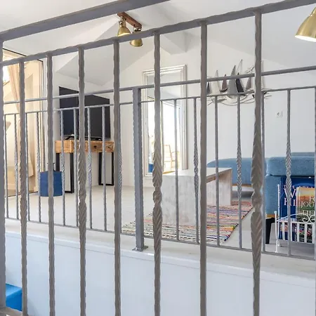 Summer House Bougainvillea By Dubrovnik Colors *