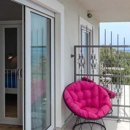 Summer House Bougainvillea By Dubrovnik Colors Apartmán