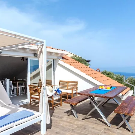 Summer House Bougainvillea By Dubrovnik Colors Apartman Blato (Korcula)