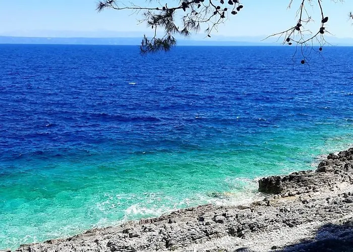 Summer House Bougainvillea By Dubrovnik Colors * Blato (Korcula)